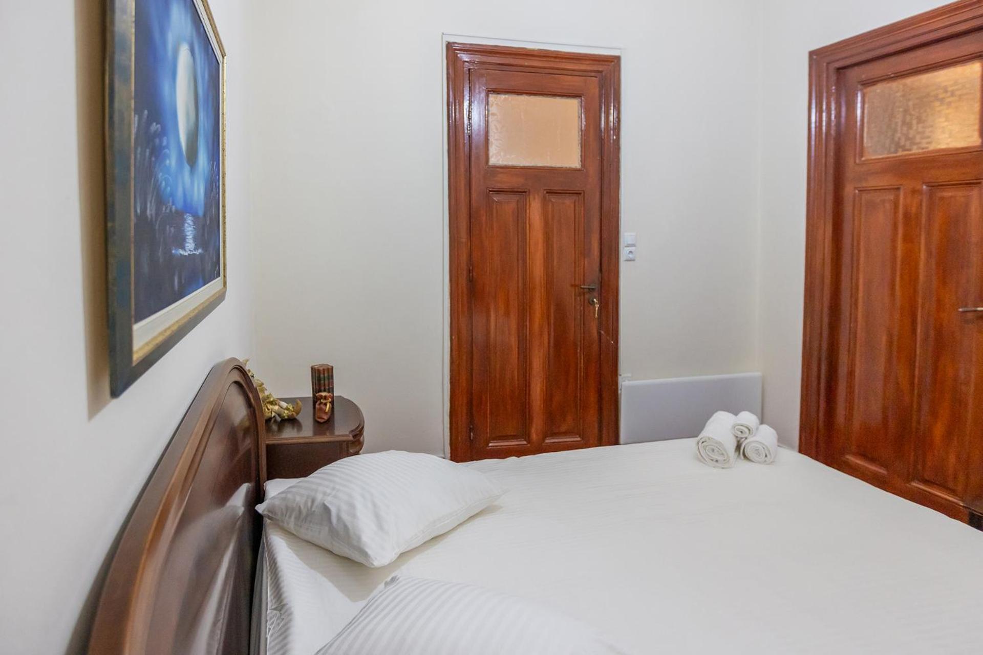 Era Of Elegance: 1928 Classic Dwelling Tripoli Ngoại thất bức ảnh