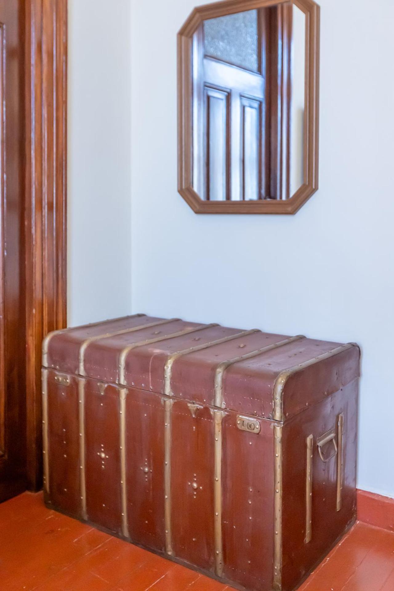 Era Of Elegance: 1928 Classic Dwelling Tripoli Ngoại thất bức ảnh