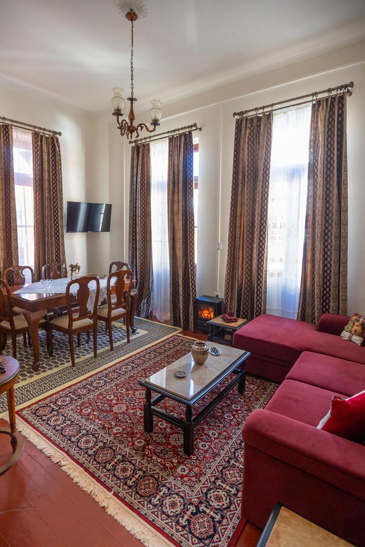 Era Of Elegance: 1928 Classic Dwelling Tripoli Ngoại thất bức ảnh